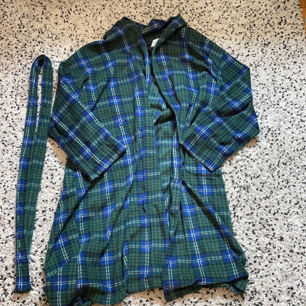 Men’s bathrobe for sale NWOT black/green/blue
